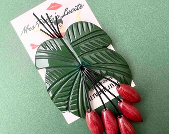 Vintage Inspired Tropical coconuts Cascade Resin Brooch, bakelite jewelry inspire, 1940s/1950s Retro Jewelry, Fakelite by Mrs Polly's Lucite