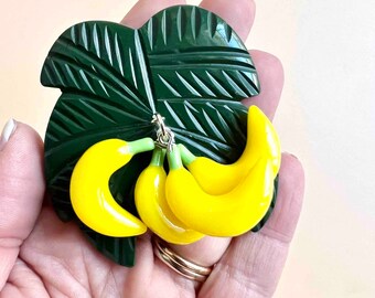 Vintage Inspired Tropical Banana Cascade Resin Brooch, bakelite jewelry inspire, 1940s/1950s Retro Jewelry, Fakelite by Mrs Polly's Lucite