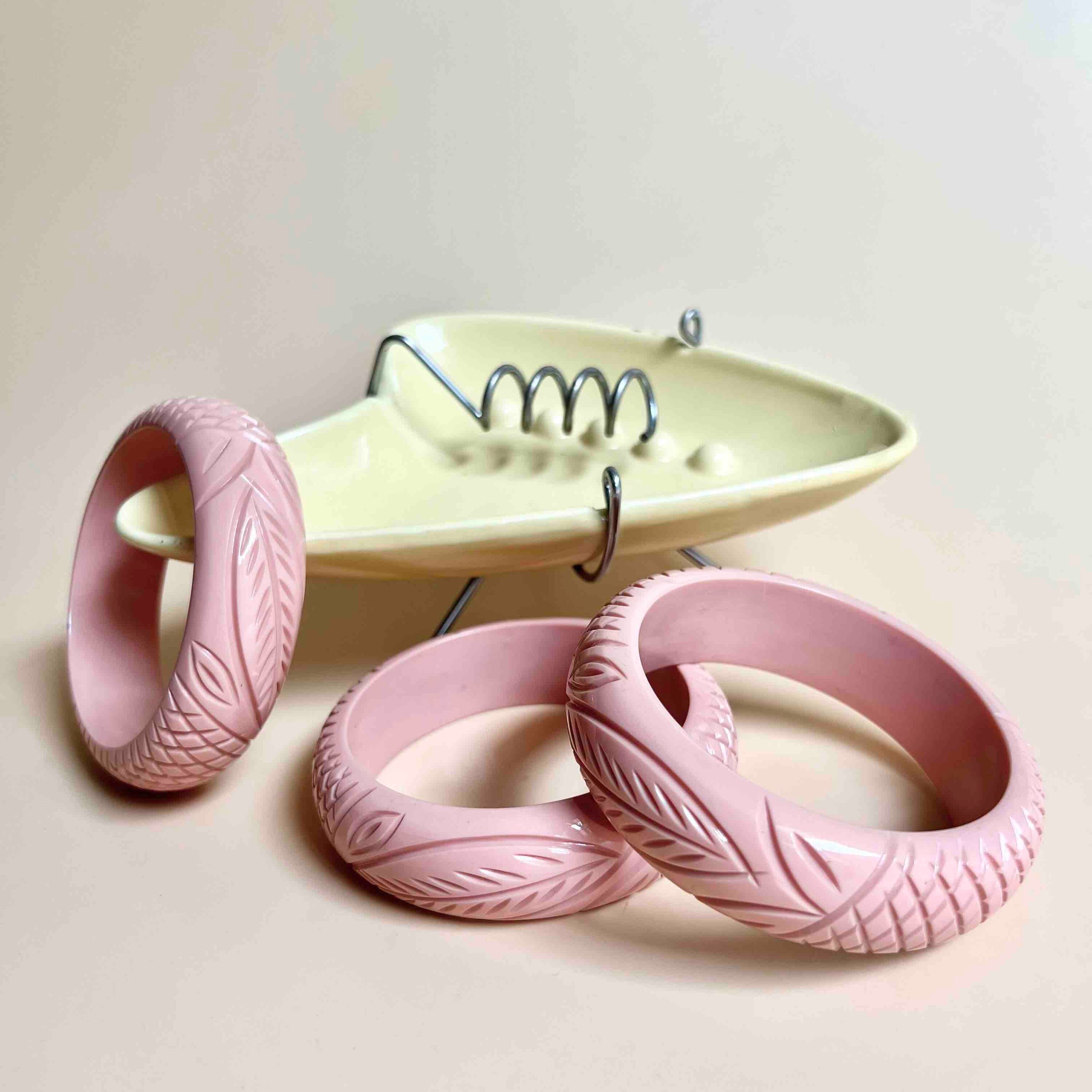 White shop bakelite bracelet