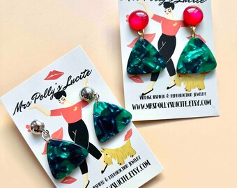 Marbled Green Earrings,Bakelite Vintage Lucite inspired in Fun Fakelite 1940s 1950s Rockabilly style by Mrs Polly's Lucite