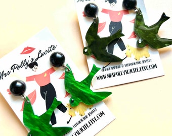 Retro bakelite jewelry inspired Earrings with Cute Green Swallows, Deco 1940s 1950s inspired, Fakelite by Mrs Polly's Lucite