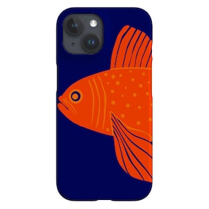 Capa para celular em formato de peixinho dourado: Peixe laranja vibrante; Azul escuro