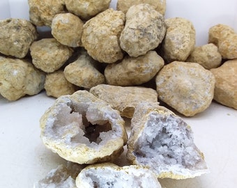 B5G1, Sugar Quartz Geode, uncracked, natural, #R-3376