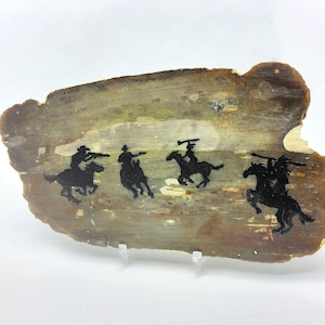 Bemalte Platte, Bilderjaspis, Cowboys, Indianer, Edelstein, Präparat, Mineral, braun, schwarz, #R-4203