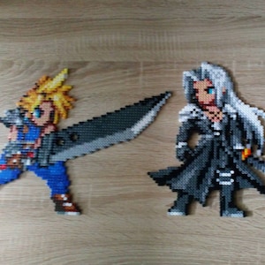 Cloud y Sephiroth perler beads