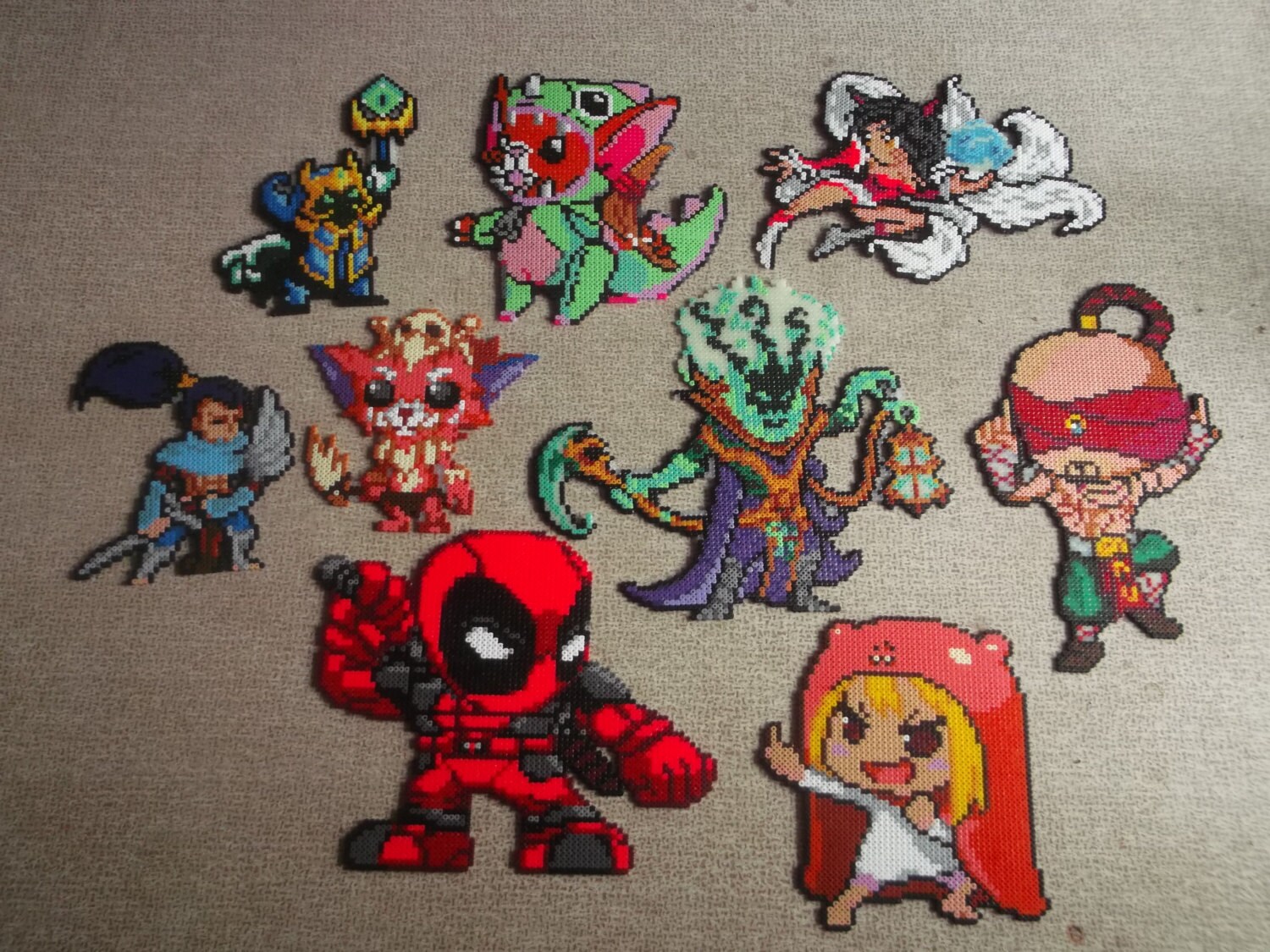 mega-deadpool-perler-beads-etsy-denmark