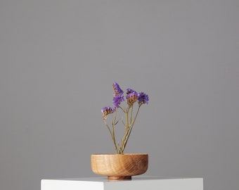 Mittelgroße Surcle Vase | Knospe Vase | Holz Blumenvase | Gedrechseltes Holz | Altholz | Redwood | Kampfer | Nussbaum | Esche