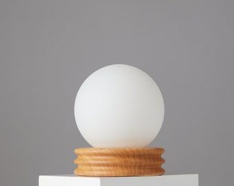 Lampe Moonwake en frêne | Lampe de table | Lampe globe | Lampe lune | Lampe en bois | Variateur d'intensité lumineuse