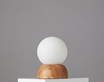 Moondrop Lamp Valley Oak | Table Lamp | Globe Lamp | Moon Lamp | Wood Lamp