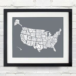Kaart van het woord van de V.S. - wit op grijs - INSTANT DOWNLOAD - een typografische woord kaart van de Verenigde Staten van Amerika - 8 x 10, Printable Gift