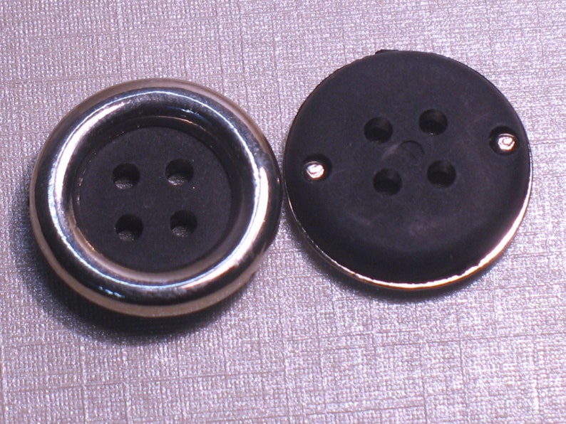 Bouton marine, pourtour en métal, 4 trous, diam.18mm, lot de 6 boutons image 2