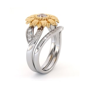 Sunflower Diamond Engagement Ring Set: 14K Gold Floral Wedding Band
