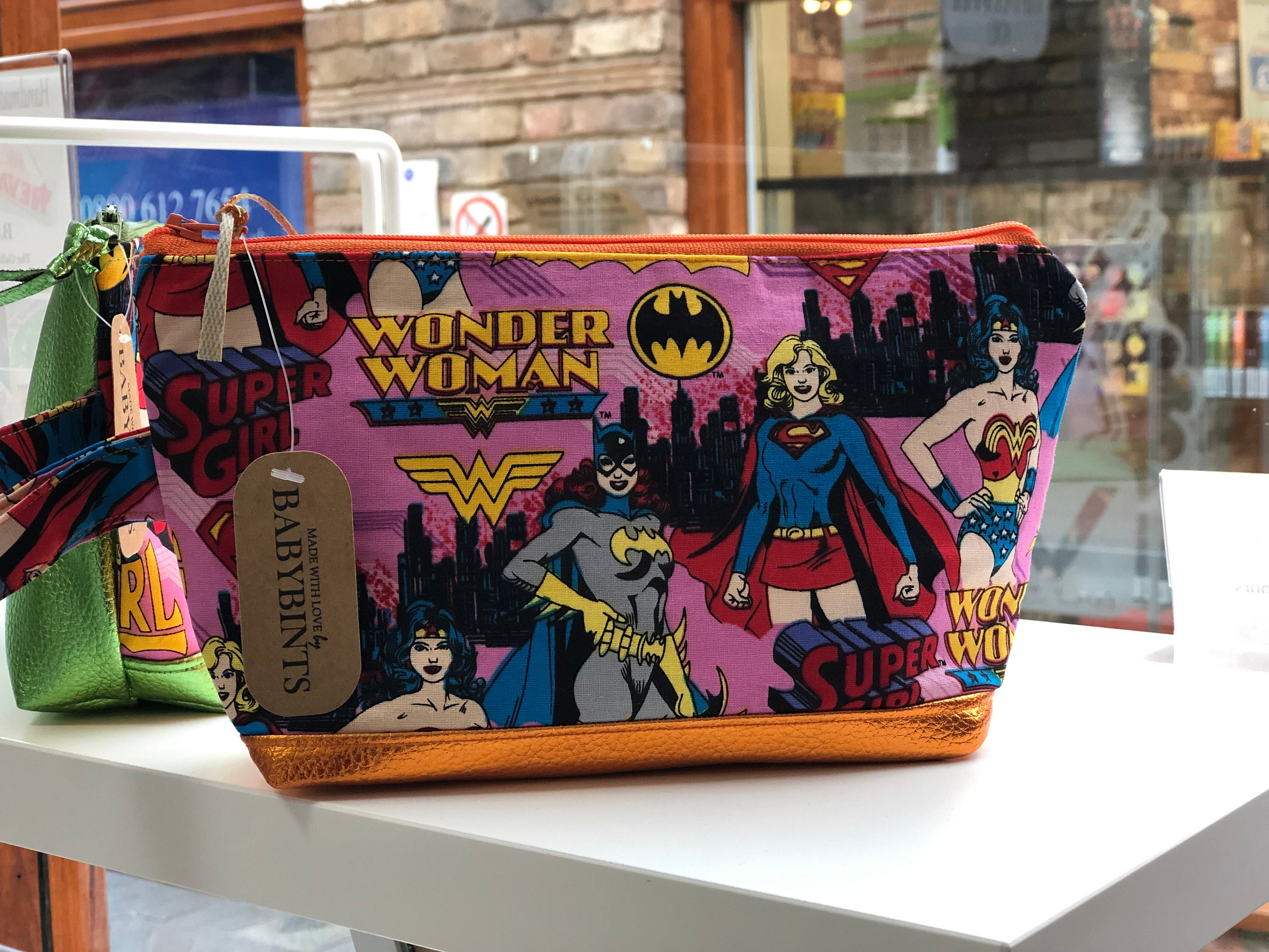 Wonder woman clutch bag deals