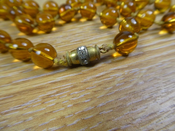 Gorgeous vintage Art Deco Smoky glass bead knotte… - image 2