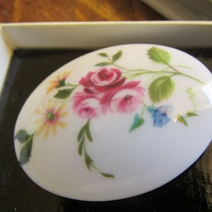 Gorgeous Vintage Crown Staffordshire Hand painted Ceramic floral brooch.