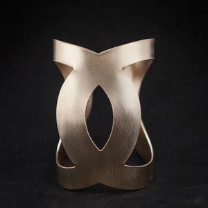 CYCLADES Santorini Wide Geometrical Round cuff bracelet, wirst Bangle, Women Jewelry,Handmade Wide Geometrical Round cuff bracelet