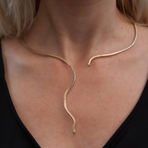 Greek Hammered hand made Elegant 24k Goldplated Cooper Necklake-Choker. Gift for her, New Year eve Cristmass Gift, woman Jewelry Anniversary