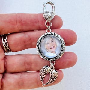Bride Bouquet Charm Silver Memorial Bouquet Photo Memory Boutonniere Men&#39;s Jacket Memorial Pin for Lapel Wedding Safety Pin Bride Mom Loss
