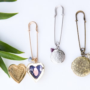 Locket Pin, Bouquet Locket, Memorial Locket, Wedding Photo Locket, Bouquet photo charm, Personalized Necklace, Gift for mom, Oval Locket
