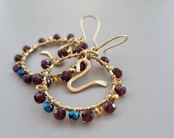 Hoops earrings with garnet // round earrings// red earrings