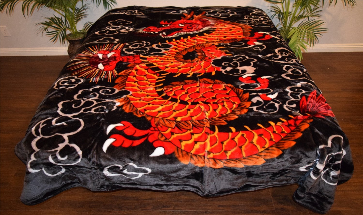 HOTD, Dancing Dragons Sherpa Blanket