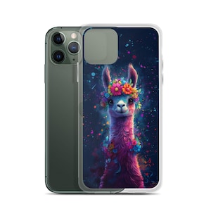 Puede incluir: Una funda de teléfono con una llama colorida que lleva una corona de flores. El fondo es azul oscuro con salpicaduras de color.