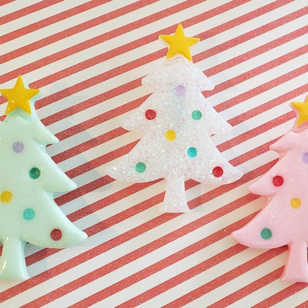 Pastel Christmas tree brooches