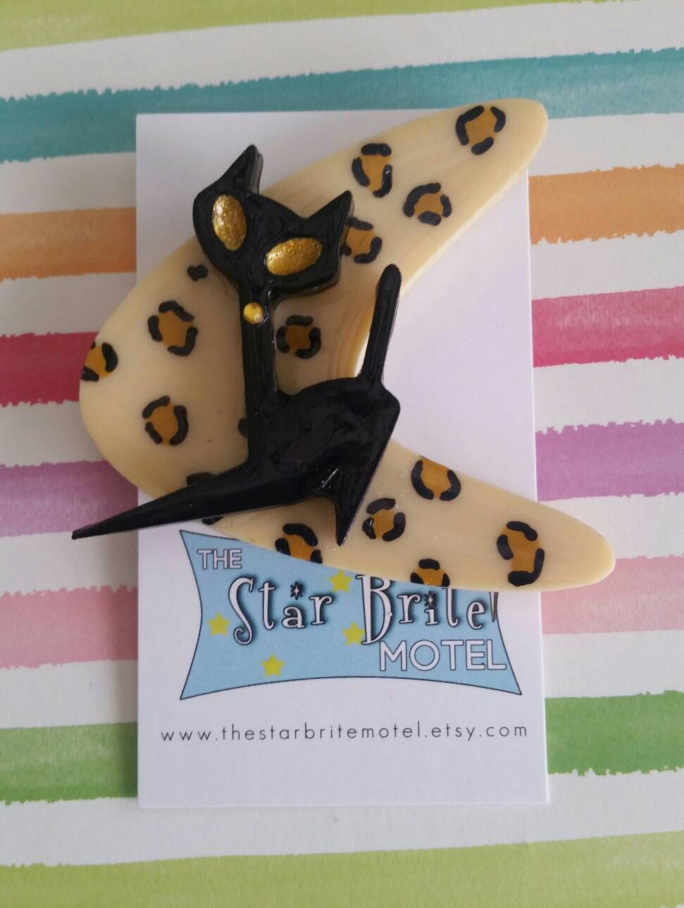 Feline very Grrrrr brooch
