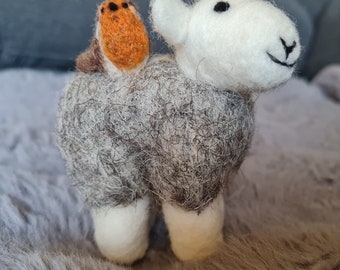 Herdwick sheep felt with robin on her back. Herdwick sheep gift. Cumbrian Herdwick fleece- Herdwick sheep needle felt sculpture. UK. Robins