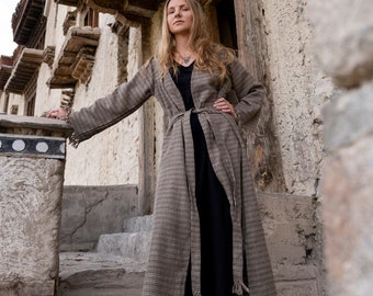 Pure Himalayan Wool coat, 100% Organic wool, Hand woven cardigan, Bohemian clothing, Warm winter coat, Meditation coverup, Woollen kimono