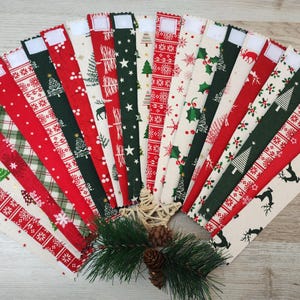 Fabric Christmas Garland – Reusable Cotton Scandi Style Decoration in red, green & cream