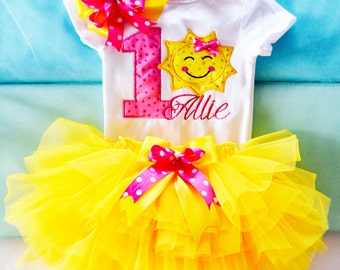 First Birthday Outfit Girl, You Are My Sunshine Birthday Outfit, Sunshine Birthday Outfit, 1st Birthday Girl, first birthday gift