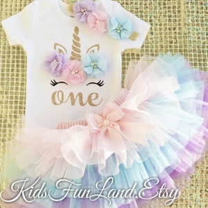 Unicorn Birthday Shirt, First Birthday Outfit Girl, Unicorn birthday outfit, 1st birthday shirt, cake smash outfit girl, first birthday gift