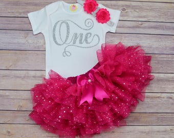 Winter Onederland First Birthday Girl Outfit, 1st Birthday Shirt, , Baby Girl  First Birthday Outfit, Cake Smash outfit, 1st Birthday gift