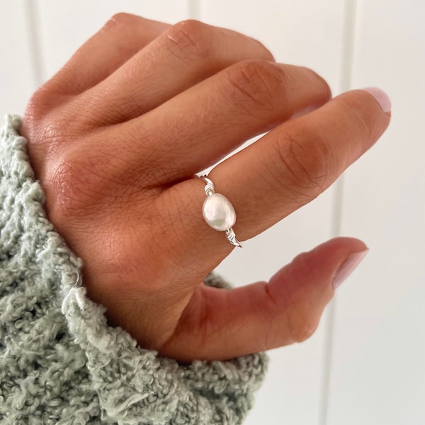 925 Silver Pearl Ring, Sterling Silver Stacking Freshwater Pearl Jewellery, Minimal Rings for Women, June Birthday Gift, Dainty Ring for her