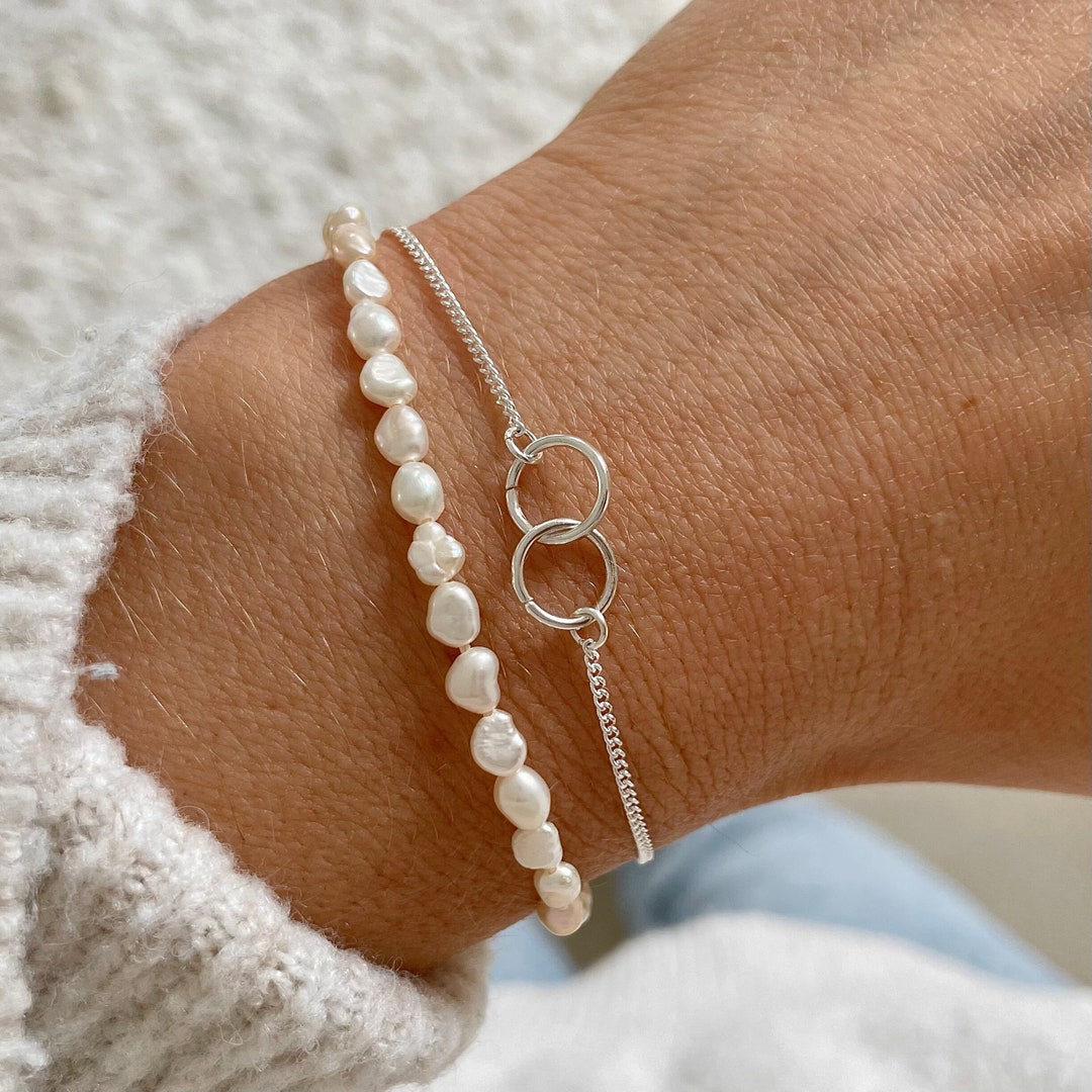 Silver Bracelet Dainty Bracelet Interlocking Circle 