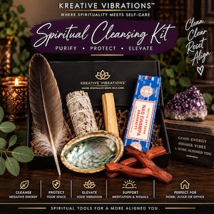 Pode incluir: Uma caixa preta com o rótulo Kreative Vibrations contendo um kit de limpeza espiritual com uma pena castanha, um feixe de sálvia, um pau de madeira, uma concha de abalone iridescente, incenso Nag Champa e paus de madeira avermelhados.