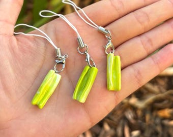 Celery Stick Phone Charms, Mini Vegetable Keychain, Handmade Polymer Clay Charm, Cute Food Jewelry, Phone Case & Bag Accessory, Gift Ideas