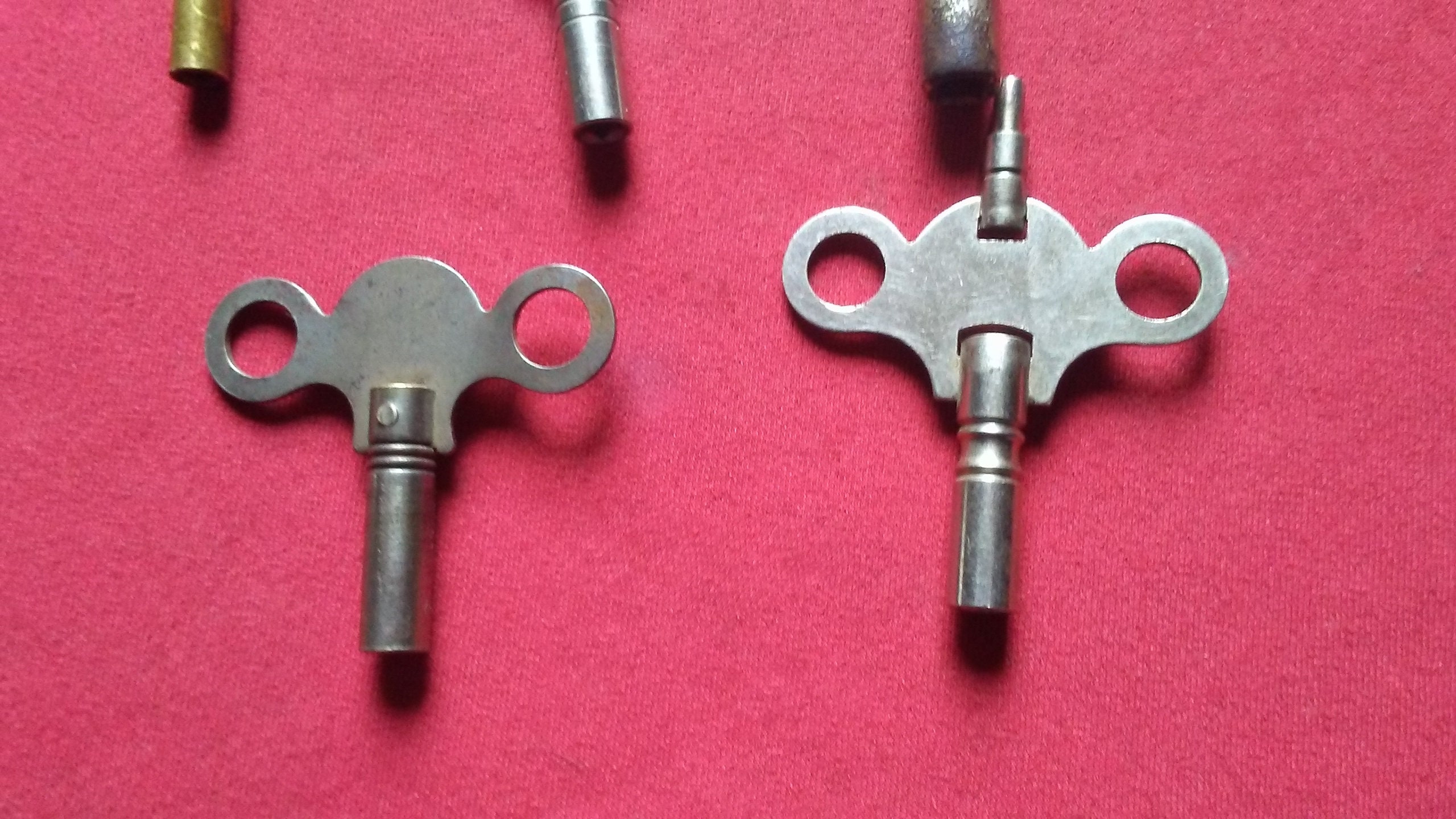 Vintage and Antique clock wind up keys Estate lot of 5. Etsy
