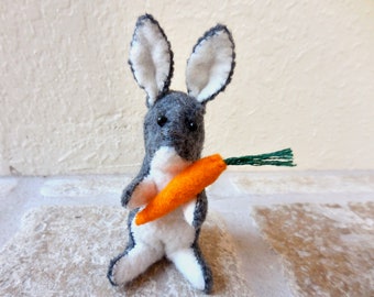 Small gray bunny rabbit, miniature Easter basket bunny with felt carrot, stuffed rabbit gift, stuffed felt animal