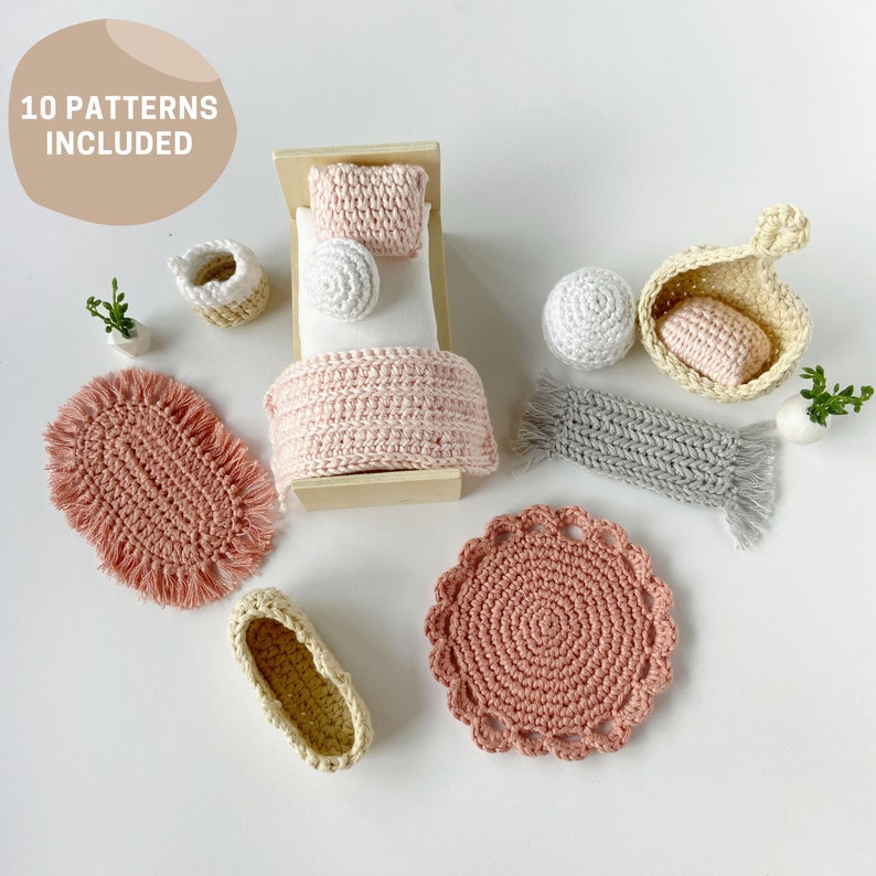 CROCHET Pattern: Modern Miniature Crochet Doll House Accessories, Miniature House Decor, Crochet for Dolls, Doll House Bedroom Decor, image 1