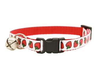 Summer Cat Collar - strawberry design, safety release buckle, cute cat collar