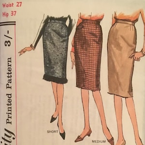 Vintage Simplicity Simple to Make Skirt in Proportioned Sizes Sewing Pattern no.4579