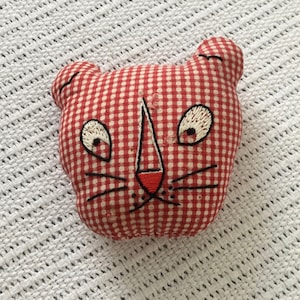 Cat Pin Cushion