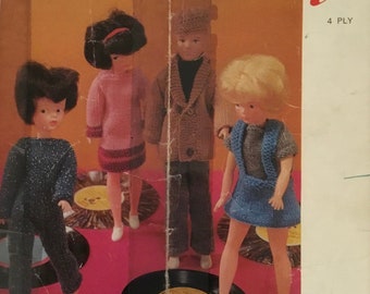 knitting for barbie 1962