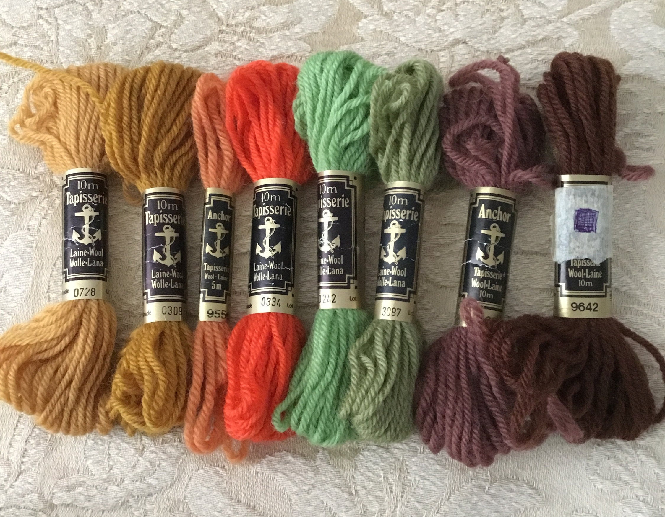Anchor tapestry stink yarn