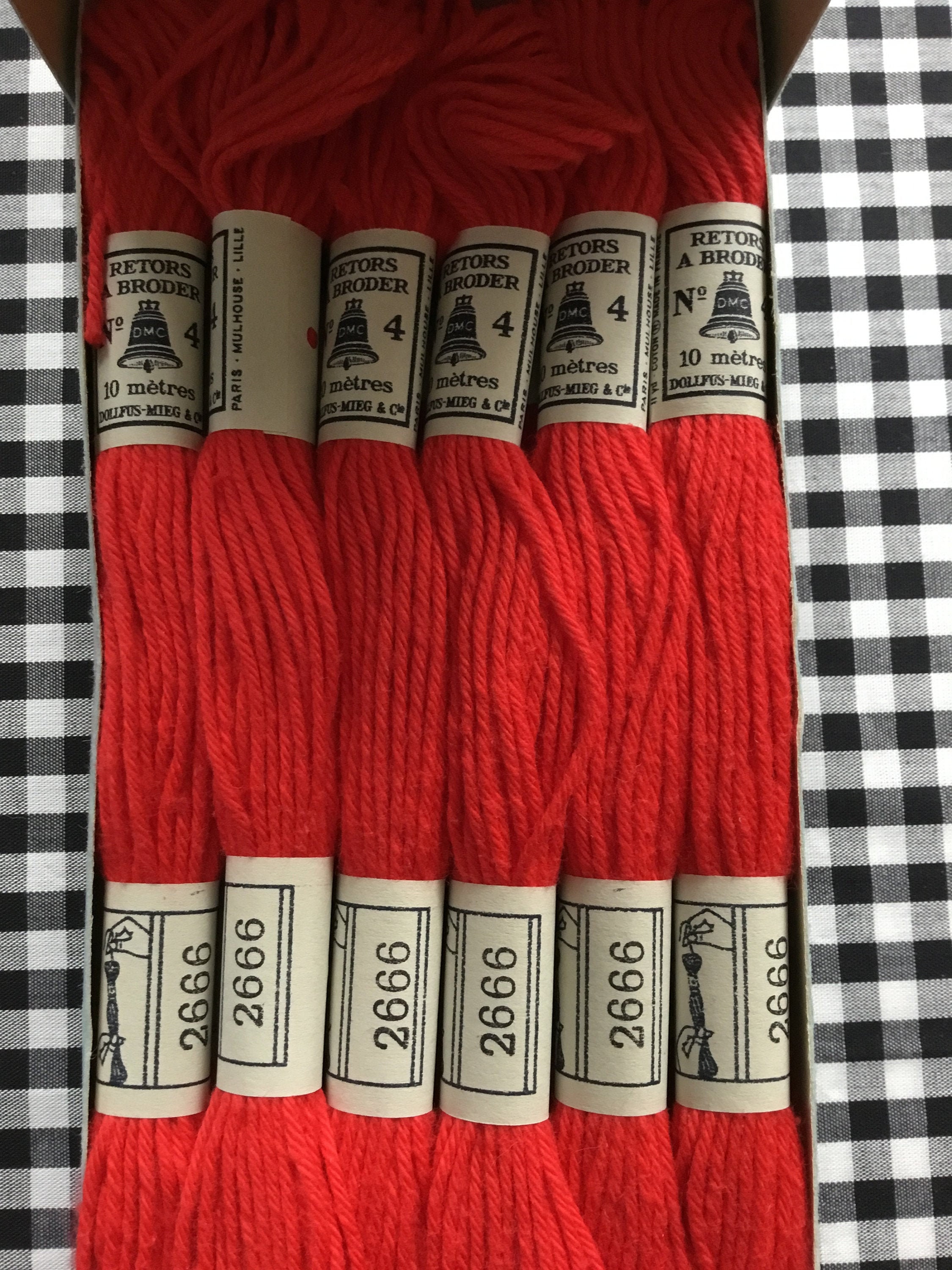 The Red Thread: Nordic Design  洋書 The Red Thread: Nordic Design - BOOK AND SONS オンラインストア