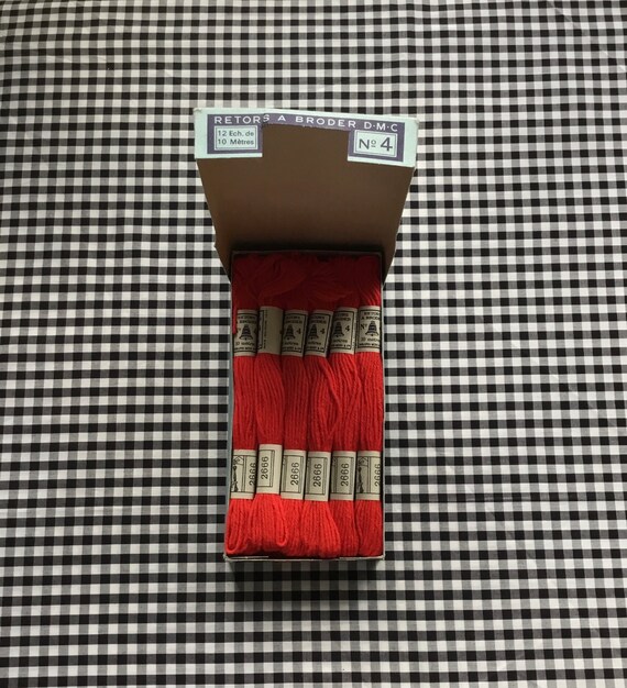 The Red Thread: Nordic Design  洋書 The Red Thread: Nordic Design - BOOK AND SONS オンラインストア