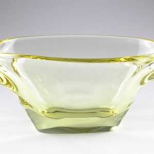 Lemon yellow crystal glass bowl, Czech glass work by Zemek for Zelezny Brod Sklo, 50s-60s vintage, Mid Century Modern