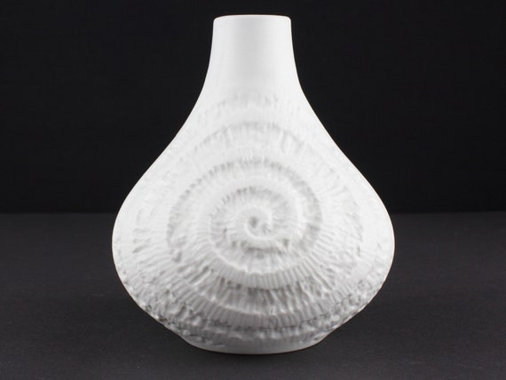 KPM 花瓶 KPM の白いオプアート磁器の花瓶、70 年代のヴィンテージ